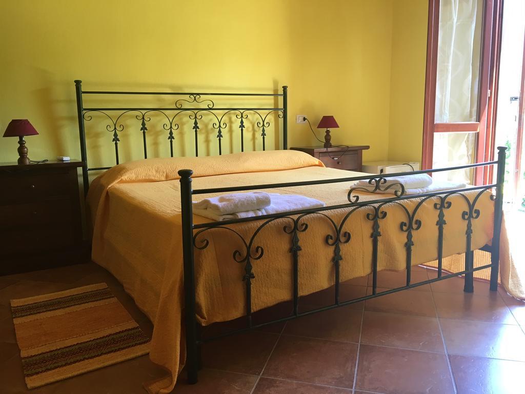 Agriturismo La Grotta Del Tesoro Santadi 外观 照片